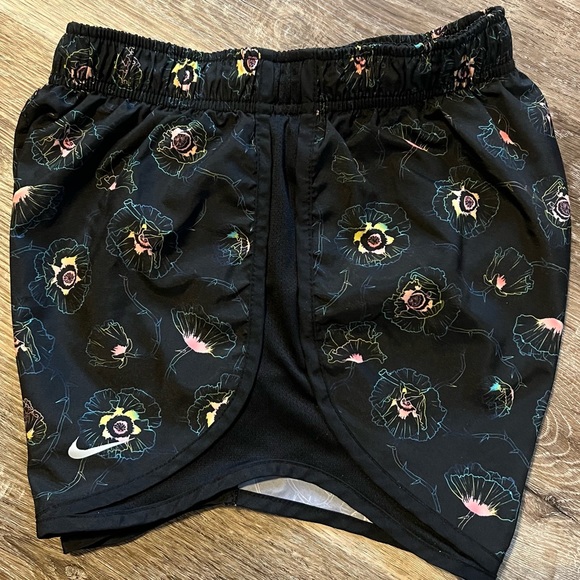 Nike Dri Fit Running shorts size XS - Picture 4 of 13